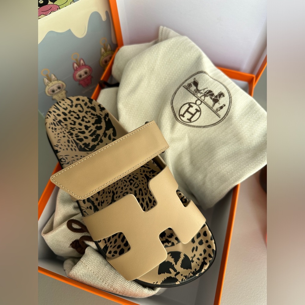 BNIB Hermes Chypre Beige Argile limited edition size 35